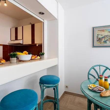 Gray D'albion Bra507 * Cannes