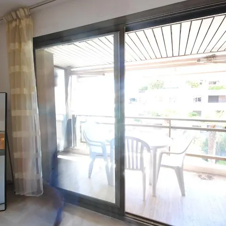 Gray D'albion Bra507 Apartment Cannes